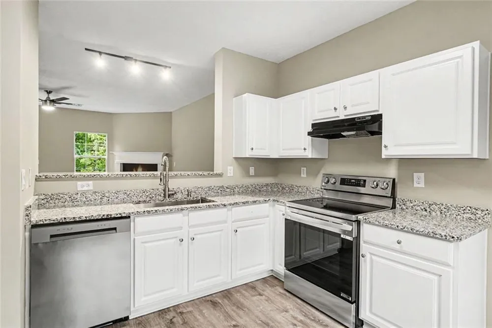 402 Heritage Park Trace NW #21 Kennesaw, GA 30144