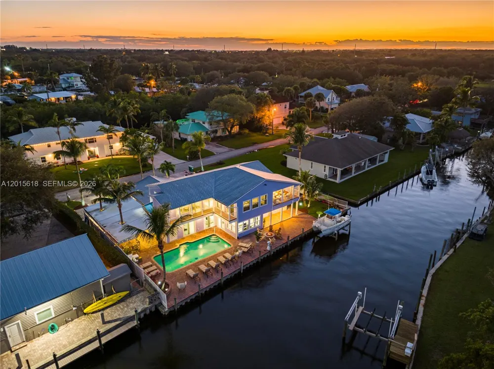 474 Peninsula Dr Fort Pierce, FL 34946