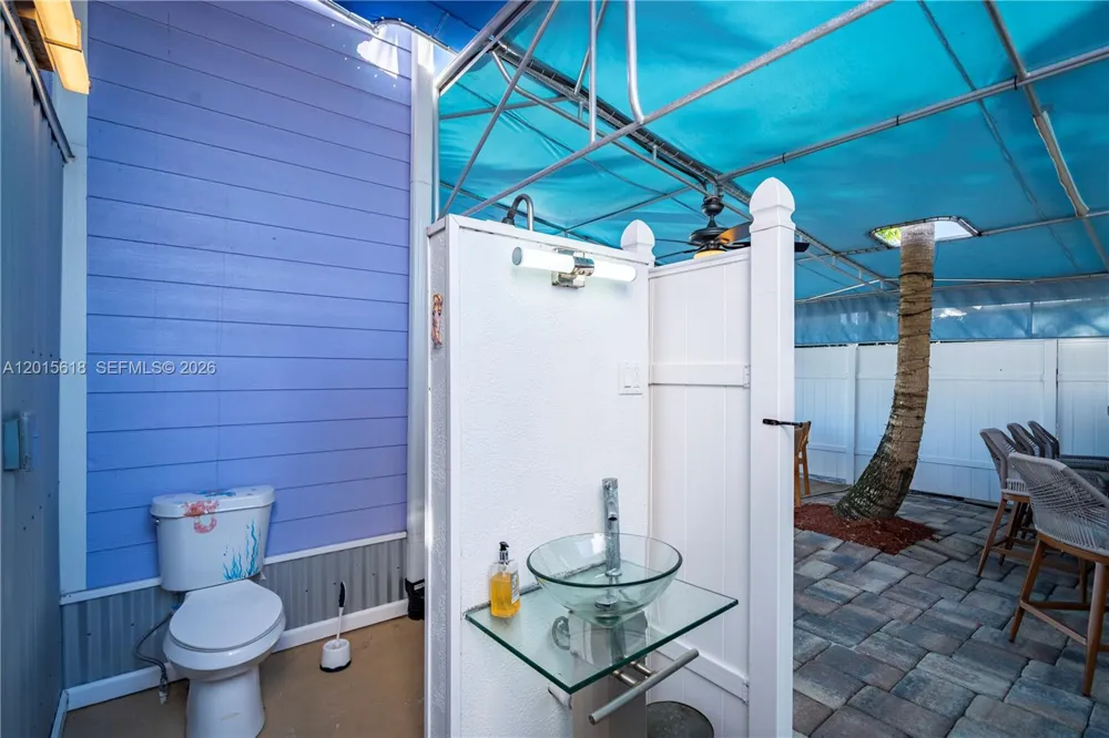 474 Peninsula Dr Fort Pierce, FL 34946