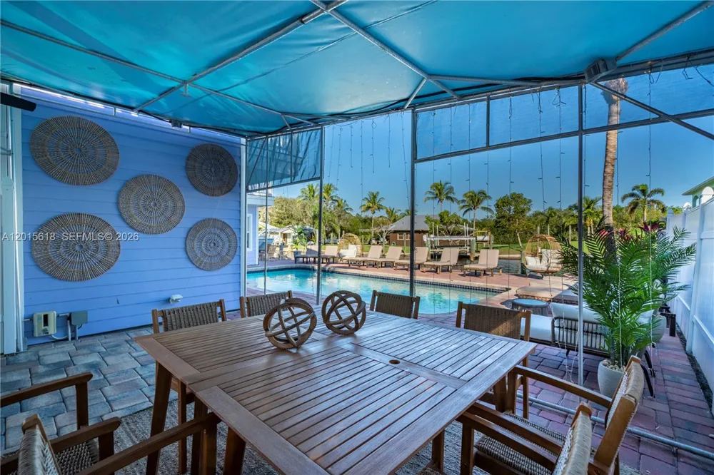 474 Peninsula Dr Fort Pierce, FL 34946