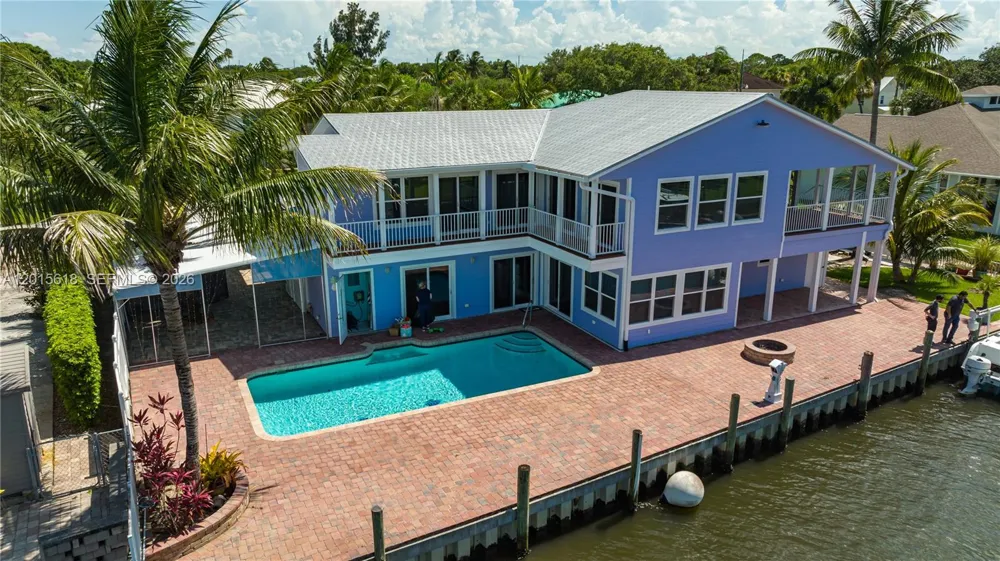 474 Peninsula Dr Fort Pierce, FL 34946