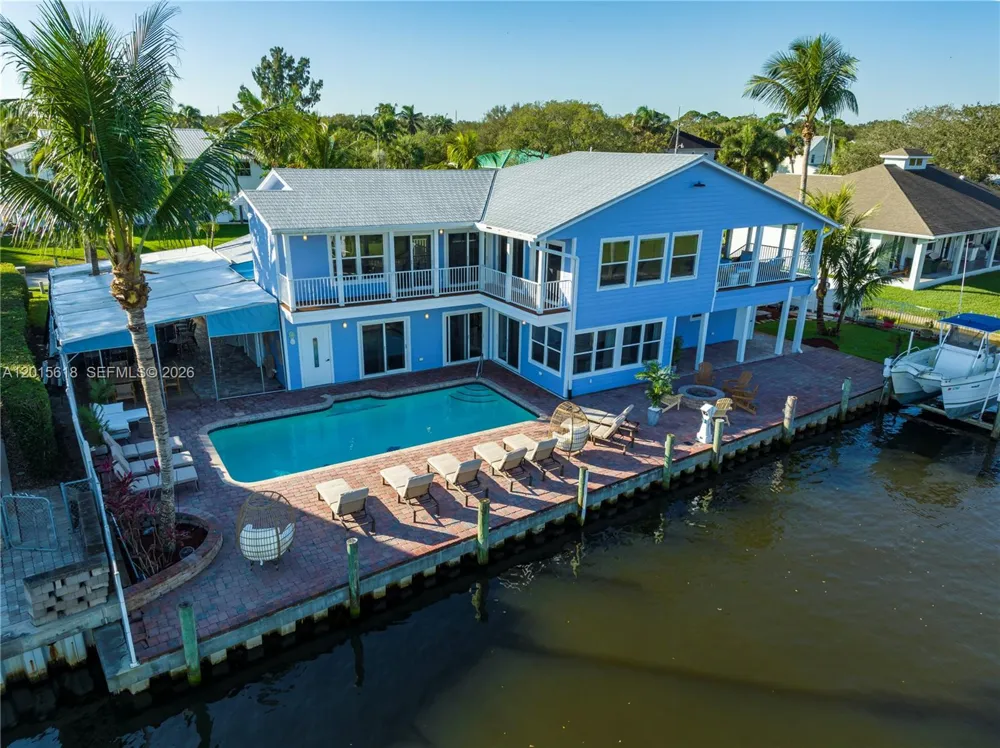 474 Peninsula Dr Fort Pierce, FL 34946