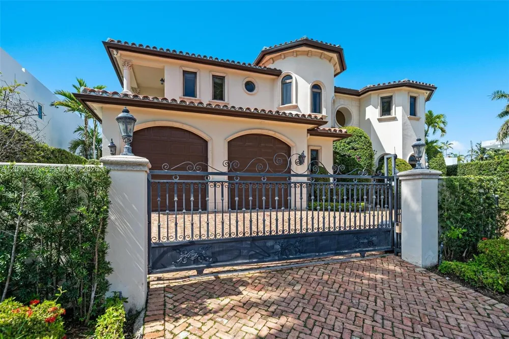 1251 99th St Bay Harbor Islands, FL 33154