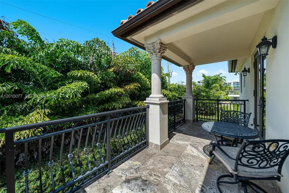 1251 99th St Bay Harbor Islands, FL 33154