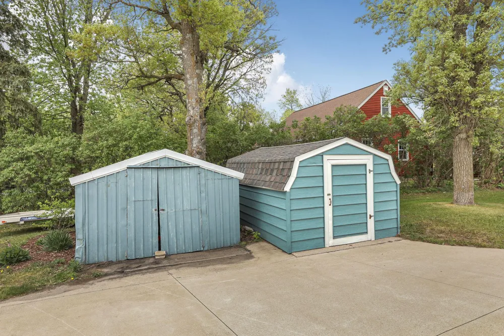 16758 County Road 49 Cold Spring, MN 56320