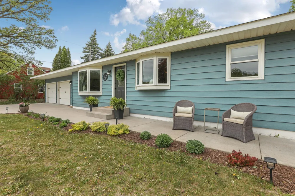 16758 County Road 49 Cold Spring, MN 56320