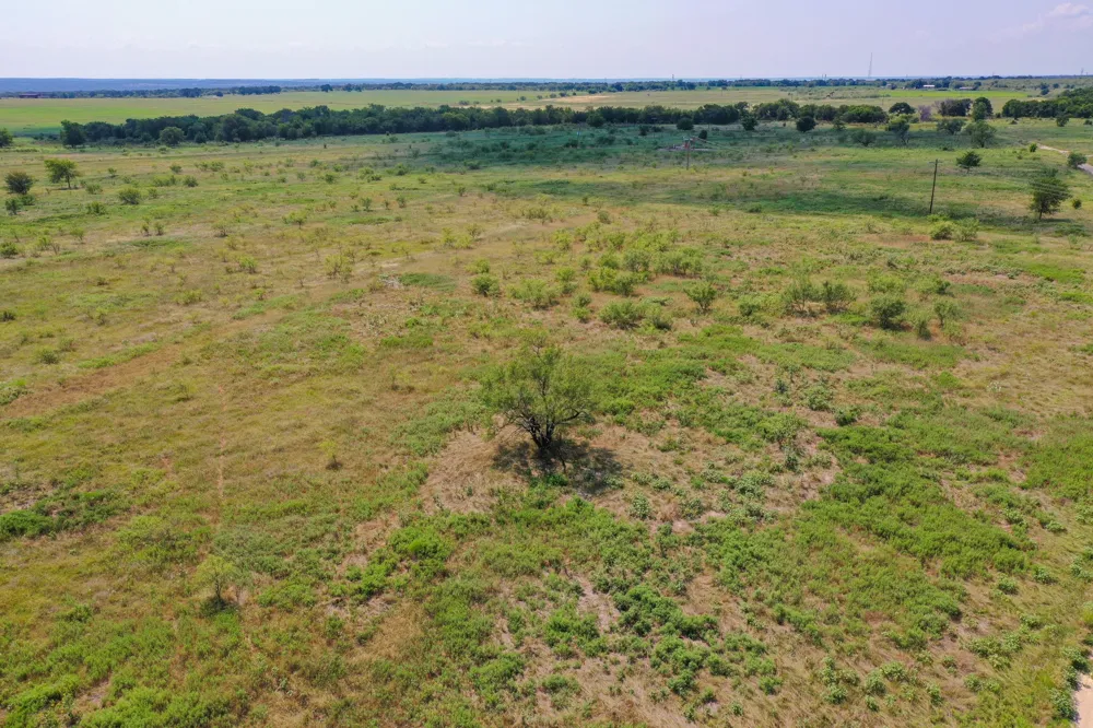 29 Ballard Road Jacksboro, TX 76458