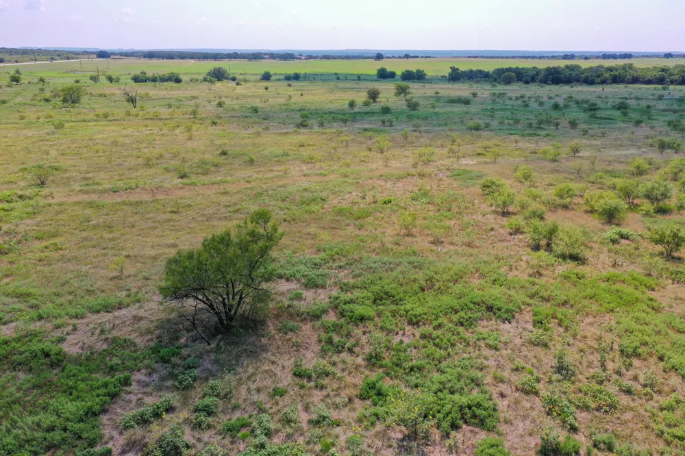 29 Ballard Road Jacksboro, TX 76458