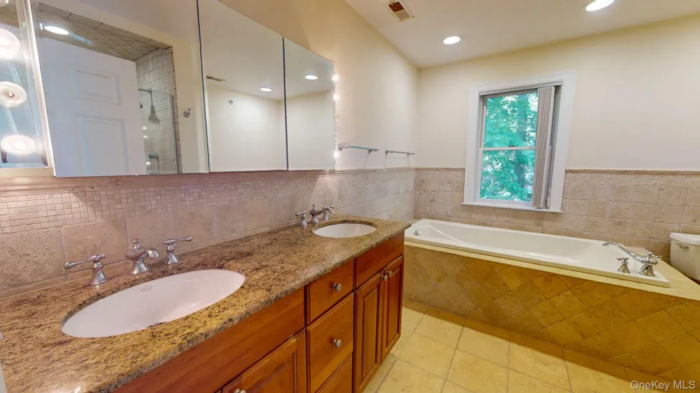34 Glenwood Road Harrison, NY 10528