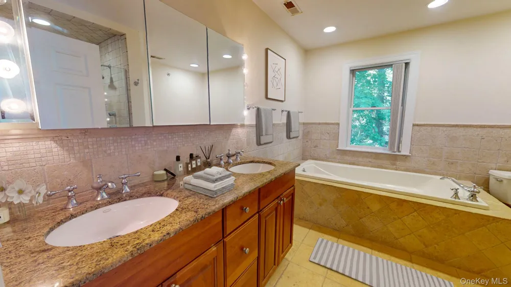 34 Glenwood Road Harrison, NY 10528