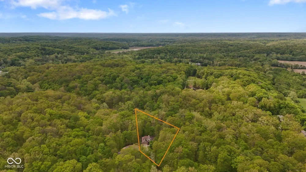 151 Hilltop Lane Nashville, IN 47448