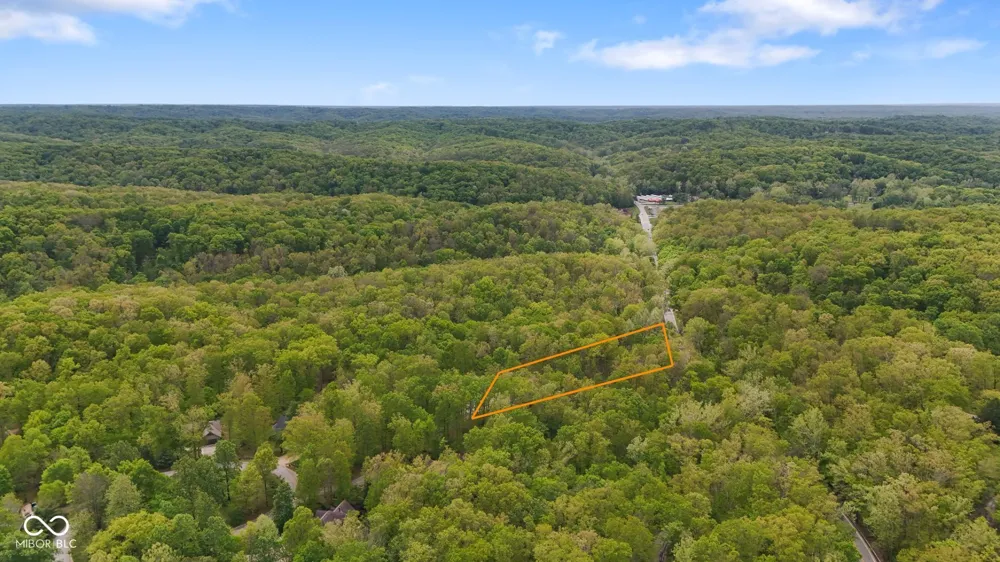 151 Hilltop Lane Nashville, IN 47448
