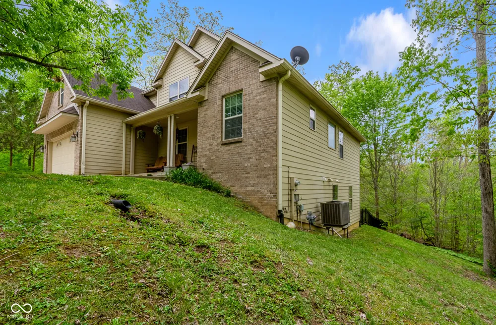 151 Hilltop Lane Nashville, IN 47448