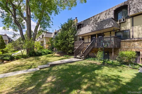 8060 W 9th Avenue #207