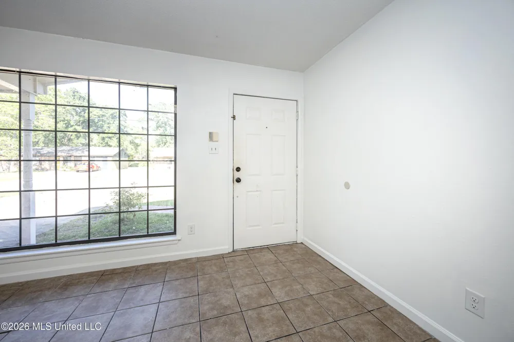 5612 Rose Drive Moss Point, MS 39563