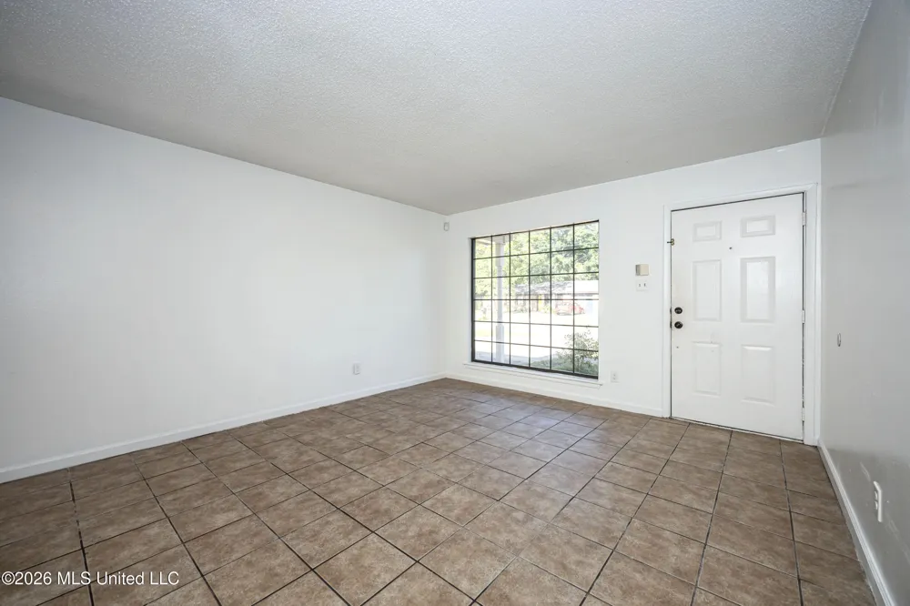 5612 Rose Drive Moss Point, MS 39563