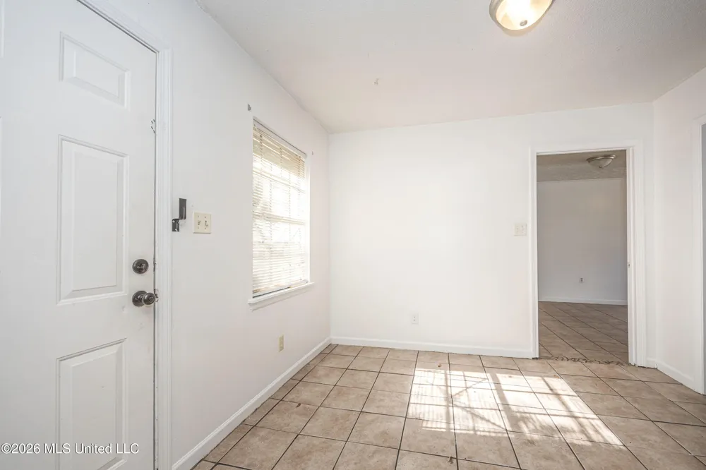 5612 Rose Drive Moss Point, MS 39563