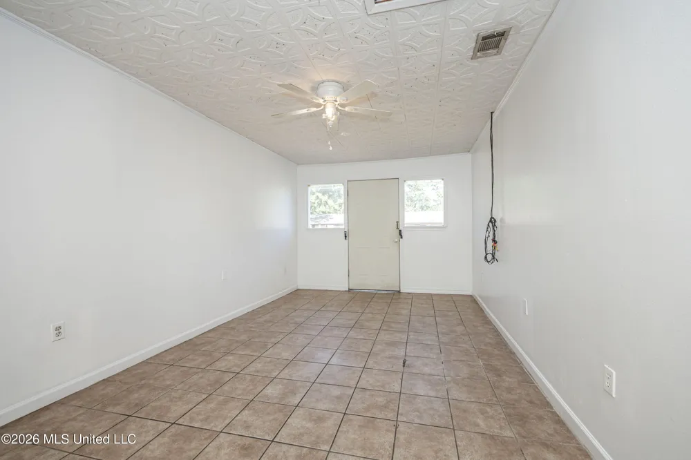 5612 Rose Drive Moss Point, MS 39563