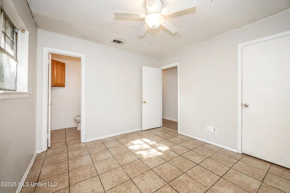 5612 Rose Drive Moss Point, MS 39563