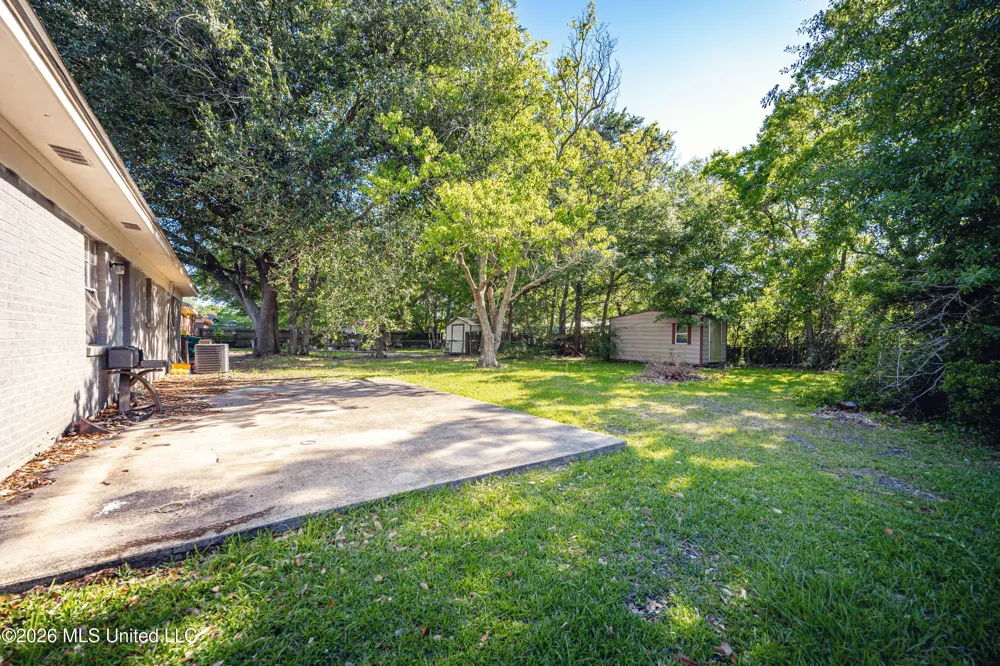 5612 Rose Drive Moss Point, MS 39563