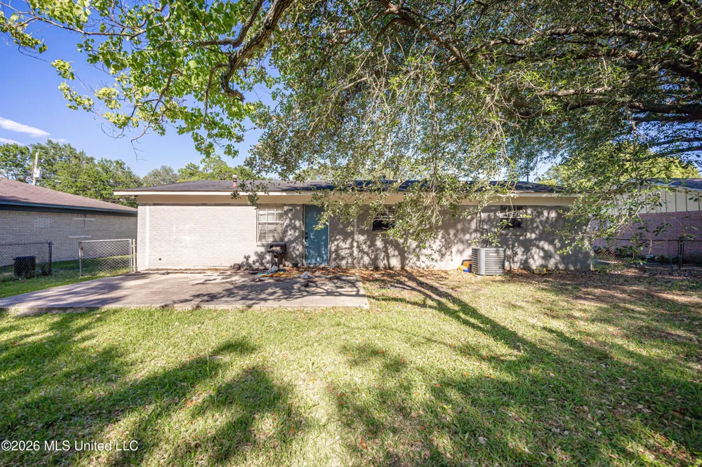 5612 Rose Drive Moss Point, MS 39563