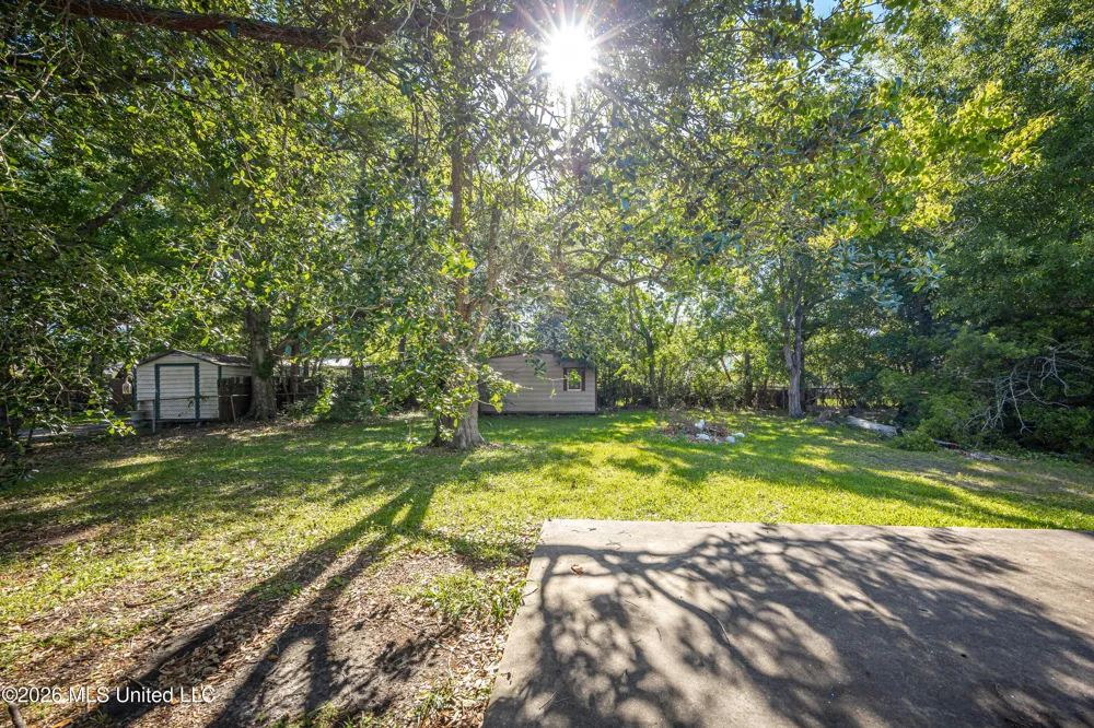 5612 Rose Drive Moss Point, MS 39563