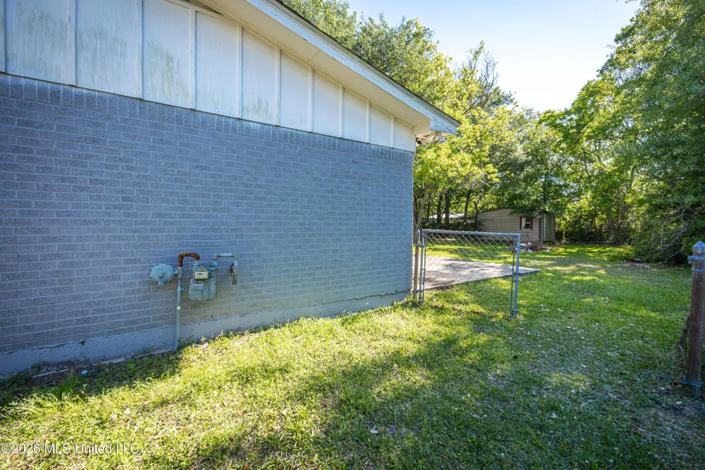 5612 Rose Drive Moss Point, MS 39563