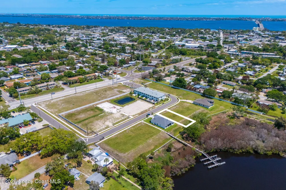 1435 Windchime Lane Melbourne, FL 32935