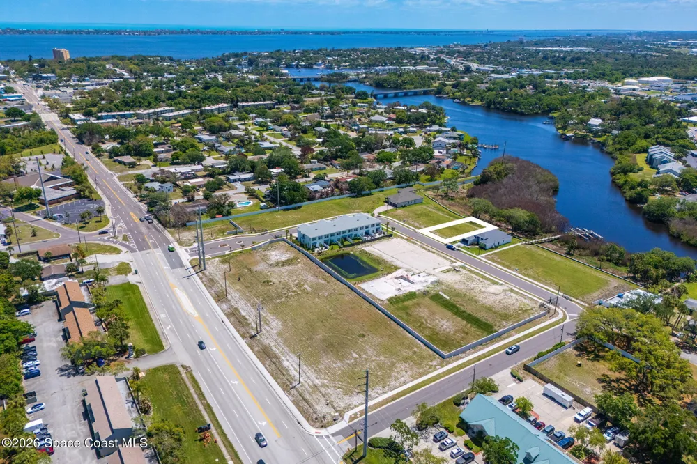 1435 Windchime Lane Melbourne, FL 32935