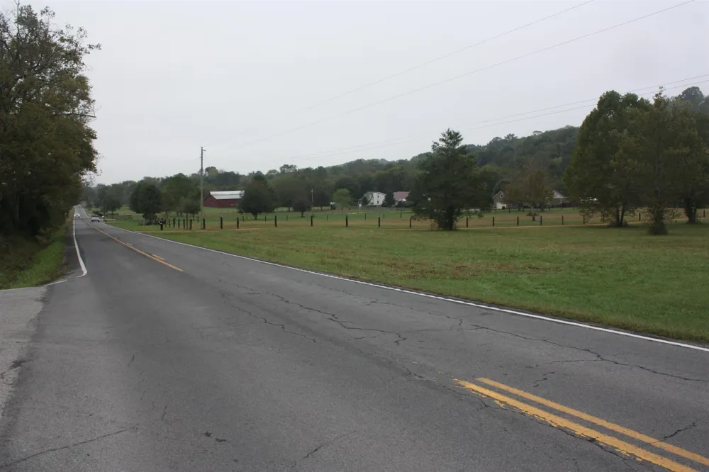 5679 Carters Creek Pike Thompsons Station, TN 37179