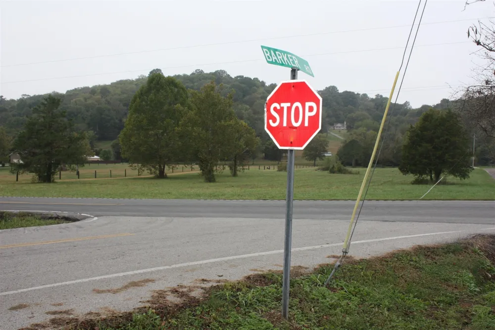 5679 Carters Creek Pike Thompsons Station, TN 37179