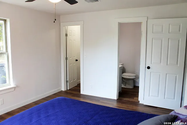 1006 DIVISION AVE San Antonio, TX 78225