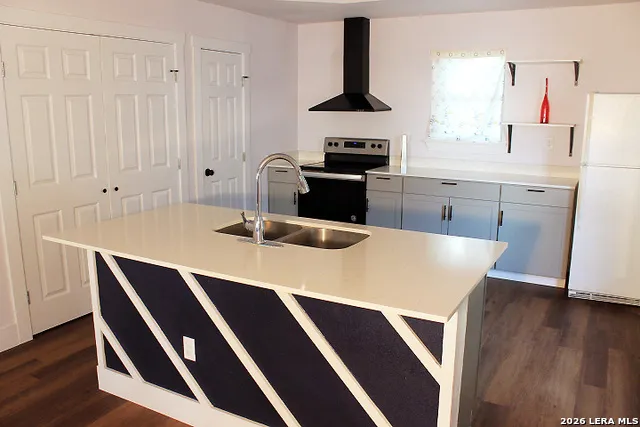 1006 DIVISION AVE San Antonio, TX 78225