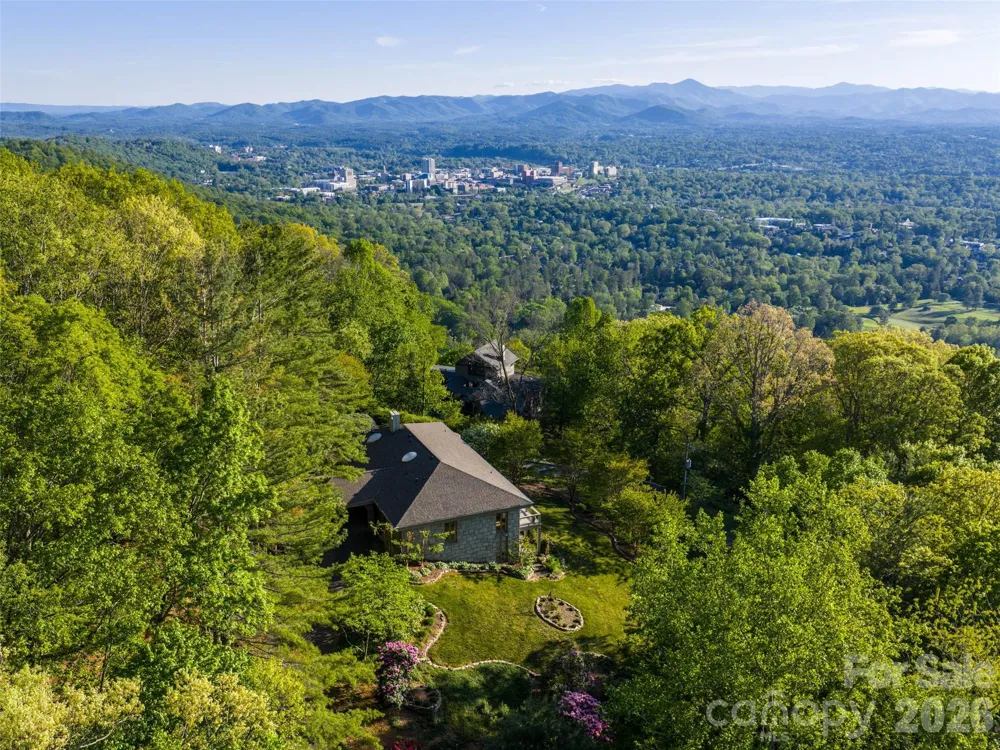 65 Crestwood Road Asheville, NC 28804