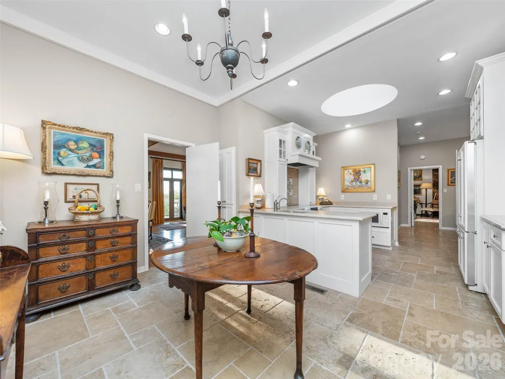 65 Crestwood Road Asheville, NC 28804