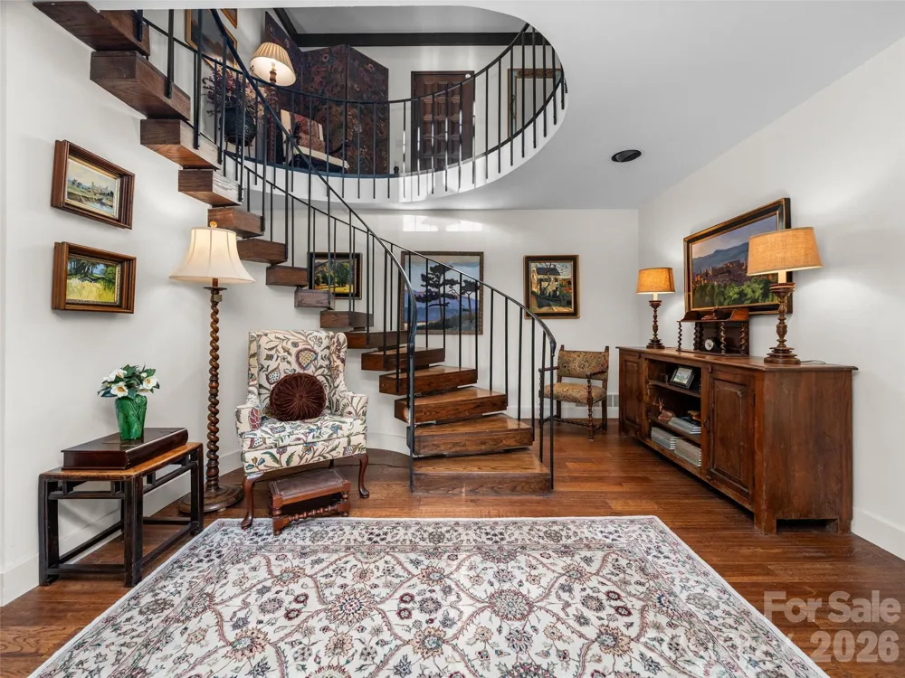 65 Crestwood Road Asheville, NC 28804