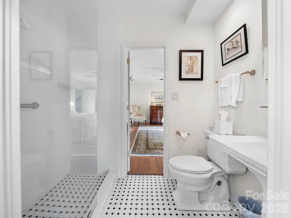 65 Crestwood Road Asheville, NC 28804