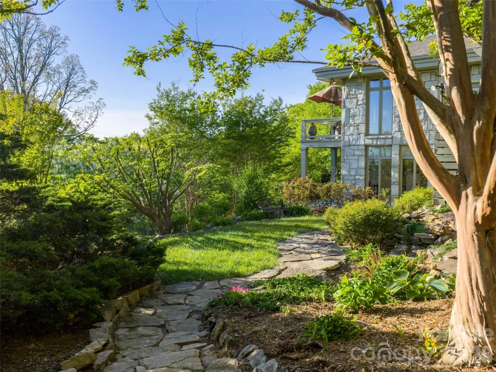 65 Crestwood Road Asheville, NC 28804
