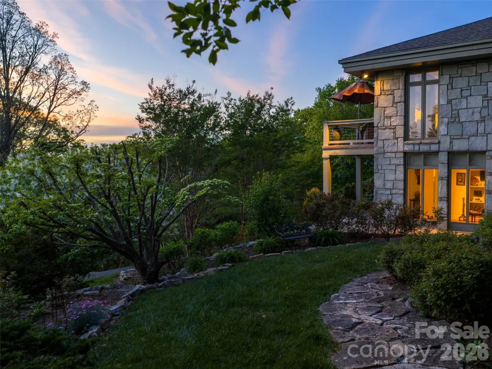 65 Crestwood Road Asheville, NC 28804