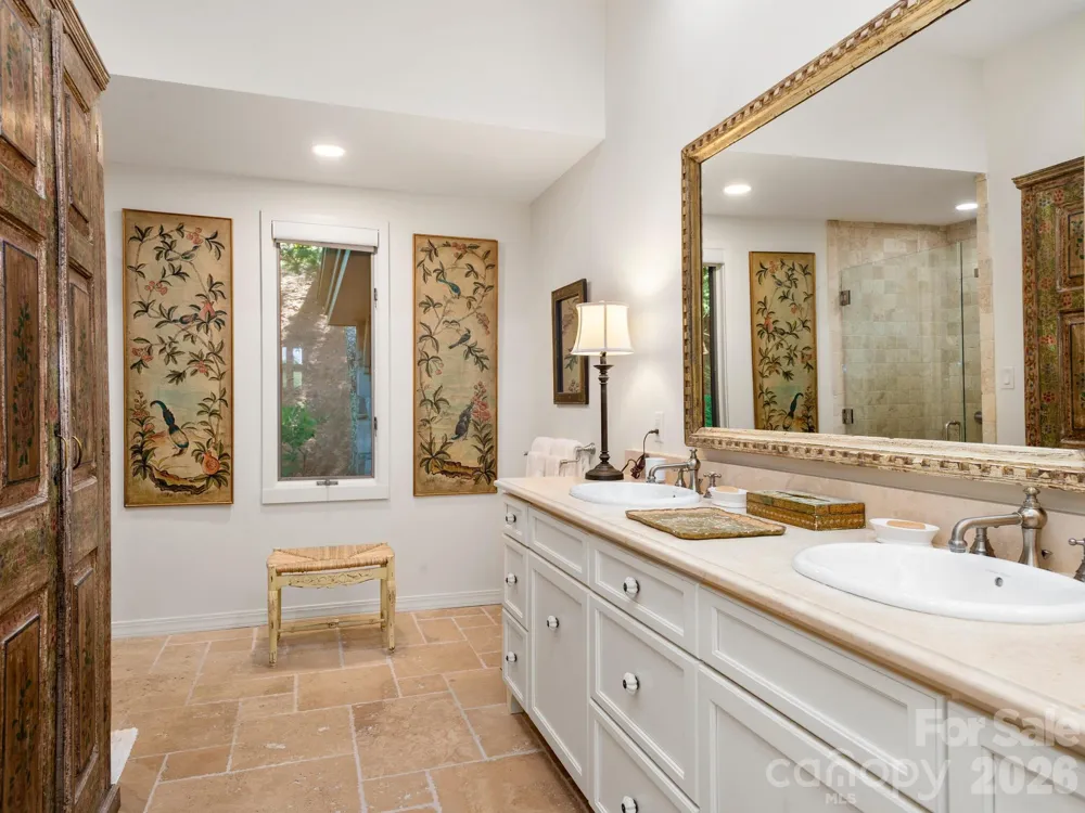 65 Crestwood Road Asheville, NC 28804