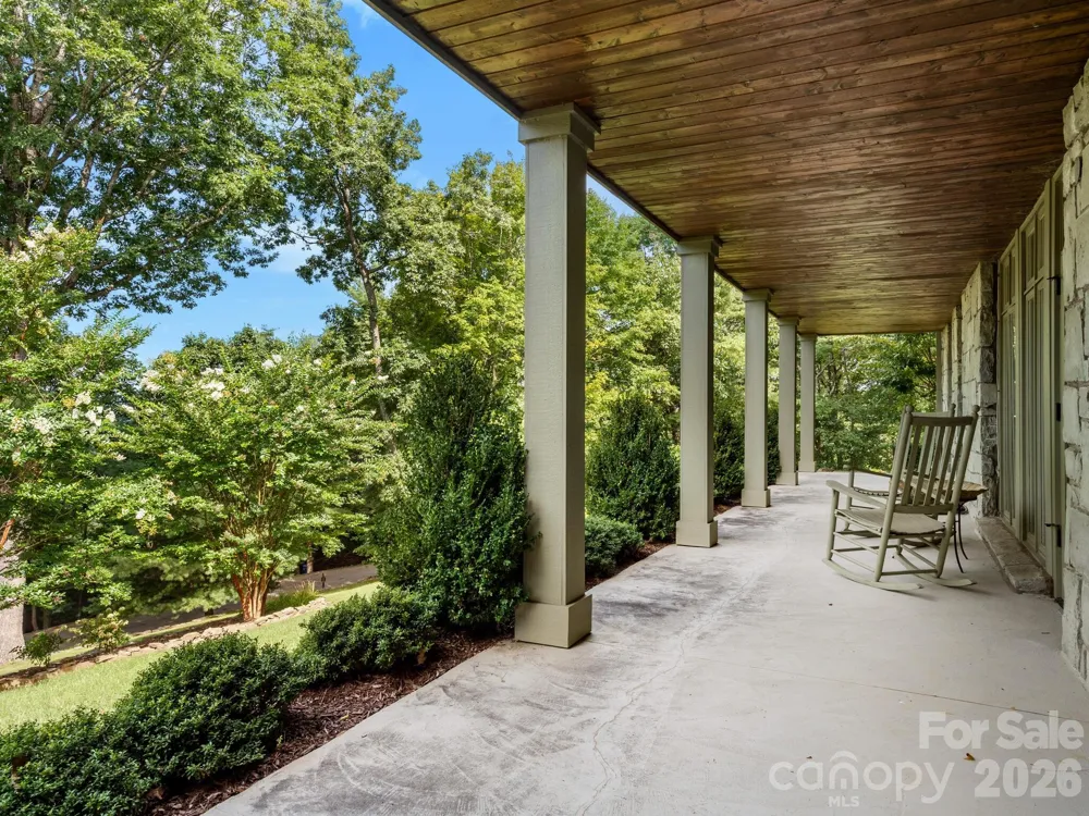 65 Crestwood Road Asheville, NC 28804