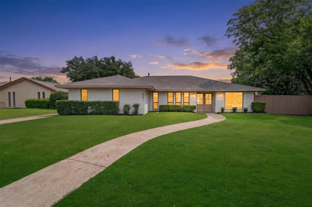 7881 La Cabeza Drive Dallas, TX 75248