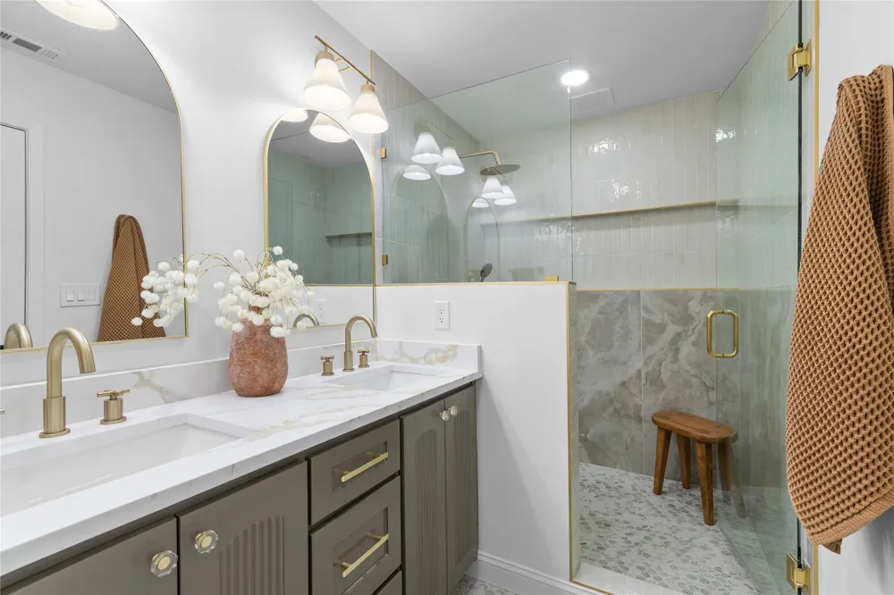 7881 La Cabeza Drive Dallas, TX 75248