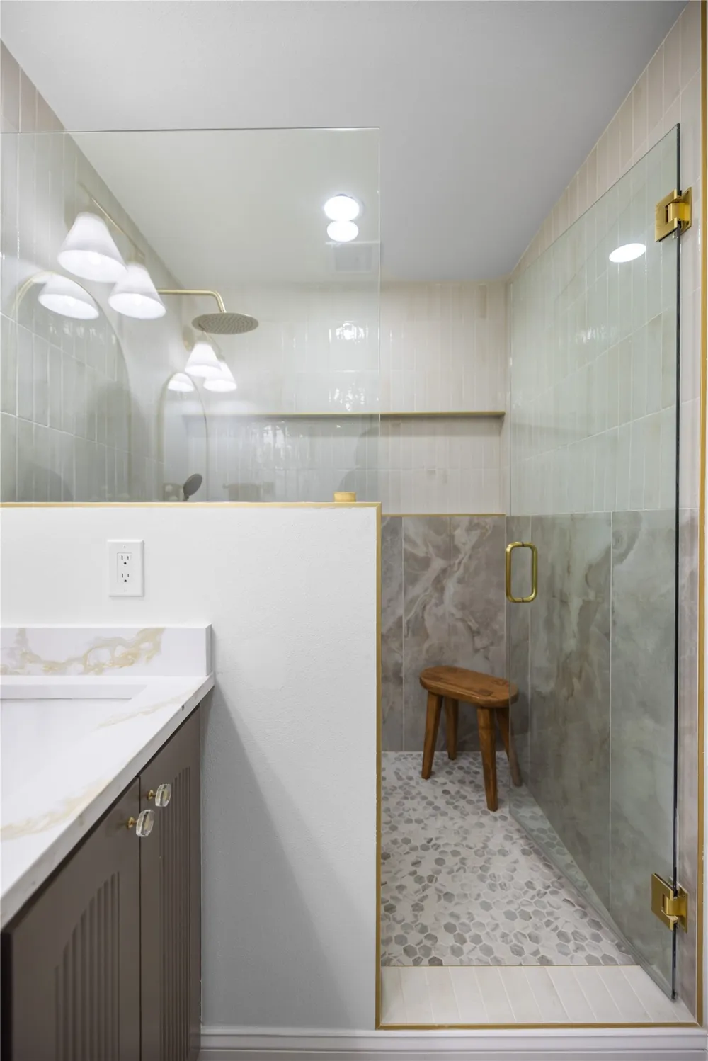 7881 La Cabeza Drive Dallas, TX 75248