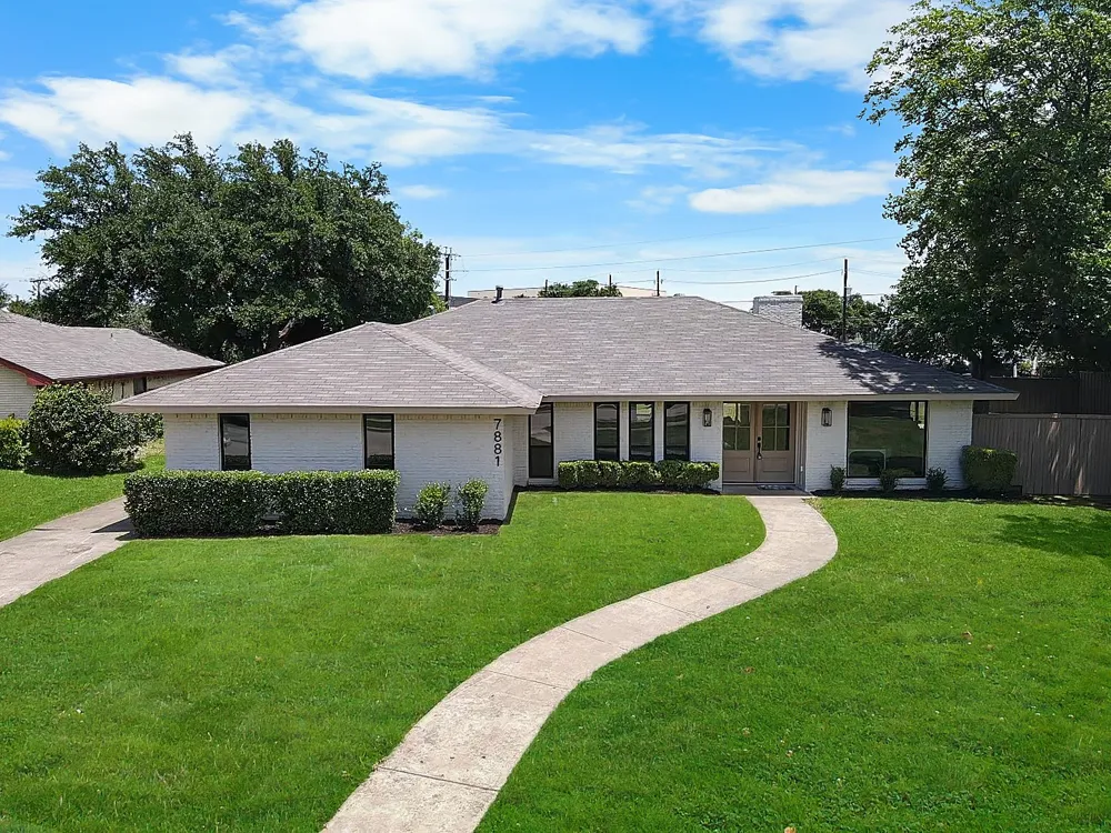 7881 La Cabeza Drive Dallas, TX 75248