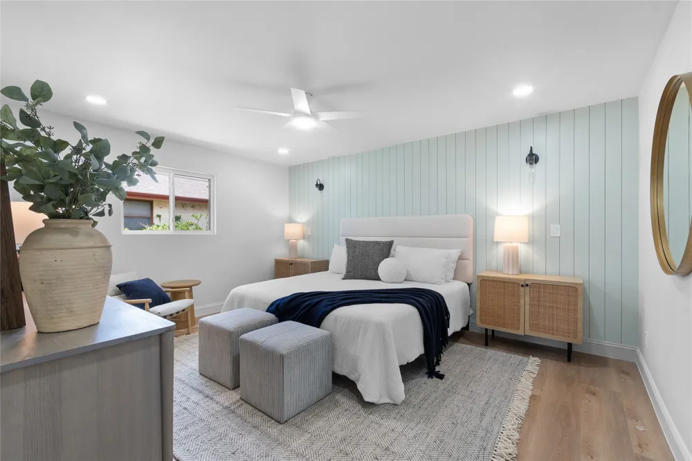 7881 La Cabeza Drive Dallas, TX 75248