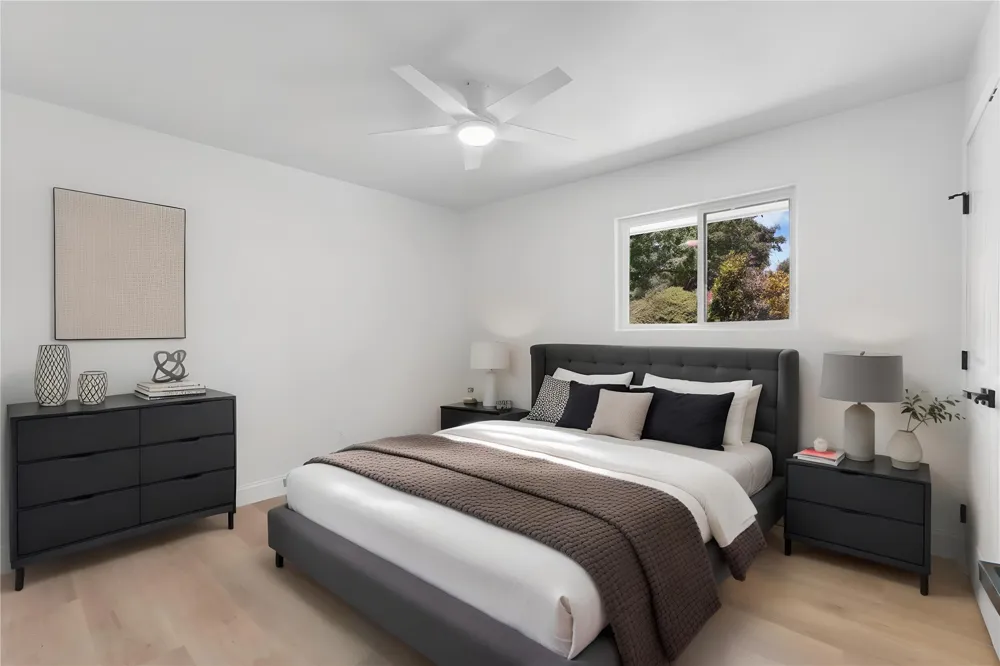 7881 La Cabeza Drive Dallas, TX 75248