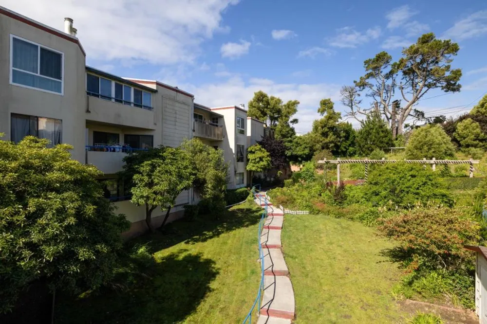 1551 Southgate Avenue #163 Daly City, CA 94015