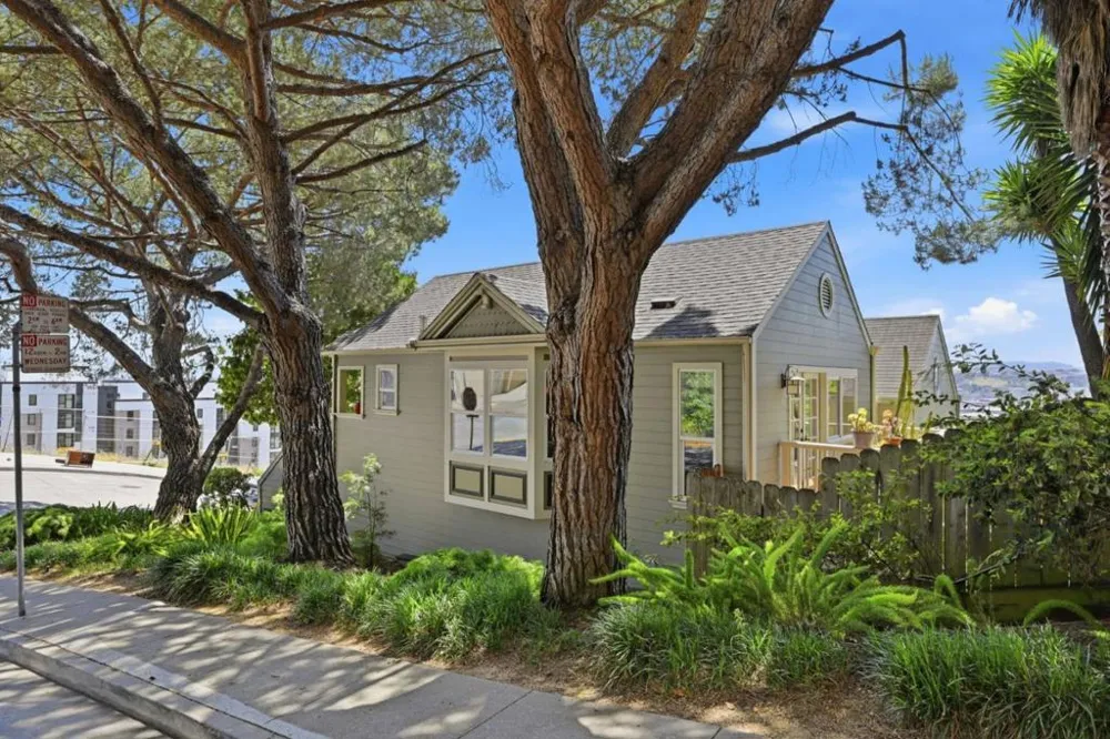1204 Wisconsin Street San Francisco, CA 94107