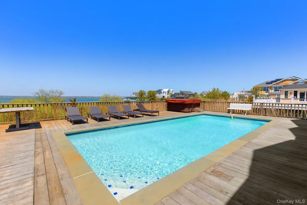 818 Dune Road Westhampton Beach, NY 11978
